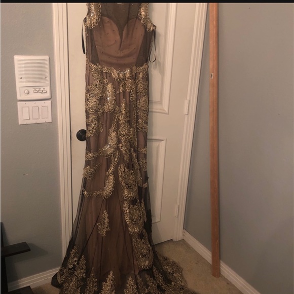 Size 16 Shail K formal gown - Picture 1 of 8